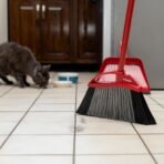 O-Cedar Pet Pro Broom with Step-On Dustpan | Remove 99% with One Sweep | Removes 3 Times More Pet Hair | Quiet Cleaning Tool for Cat and Dog Owners - Image 7